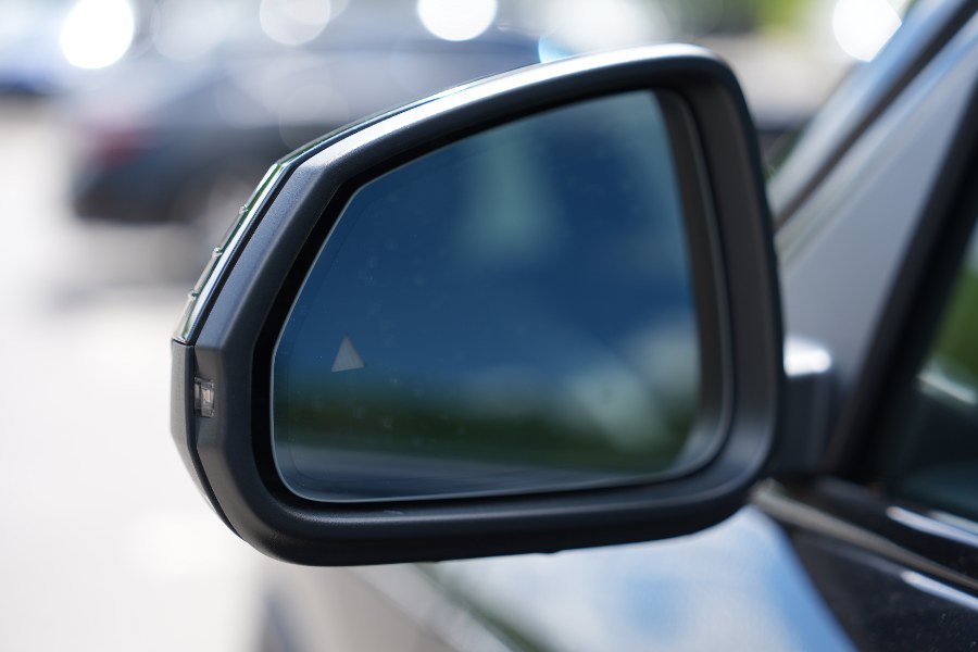 Used 2025 BMW X2 xDrive28i w/ Convenience Package AWD/4WD image 11