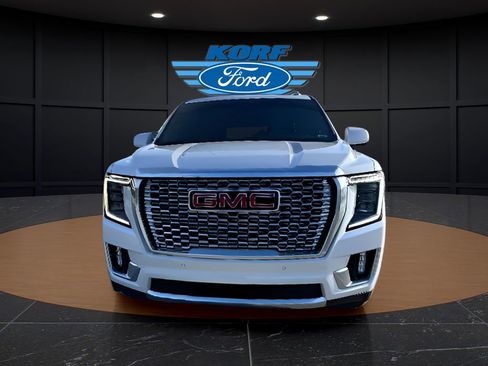 Used 2021 GMC Yukon XL Denali image 8