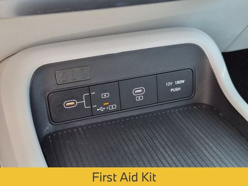 Used 2024 Hyundai Kona SE FWD image 33