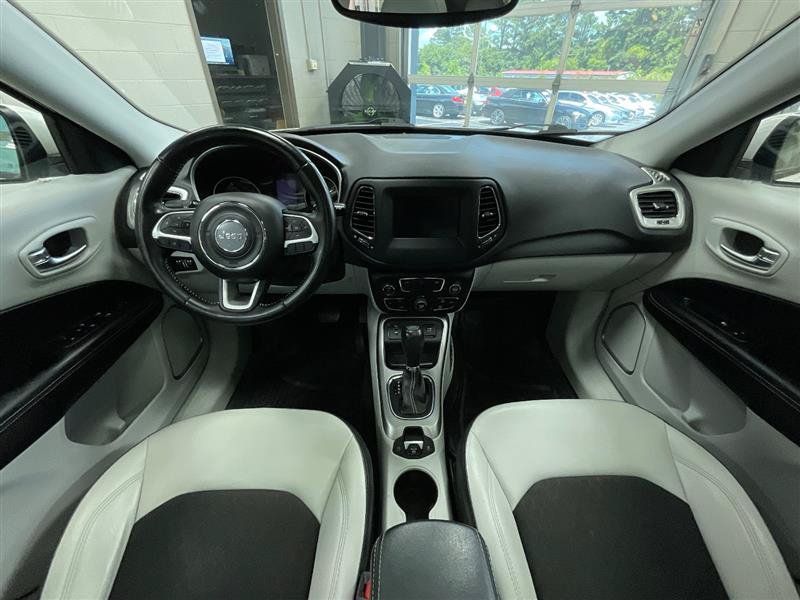 Used 2020 Jeep Compass Latitude FWD image 23