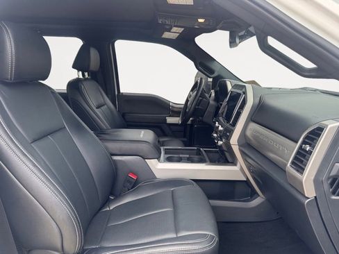 Used 2022 Ford F250 Lariat w/ Lariat Ultimate Package AWD/4WD image 15