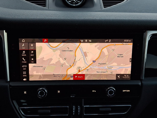 Certified 2024 Porsche Macan S AWD/4WD image 20