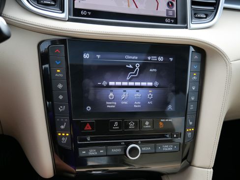 Used 2021 INFINITI QX50 Sensory AWD/4WD image 23