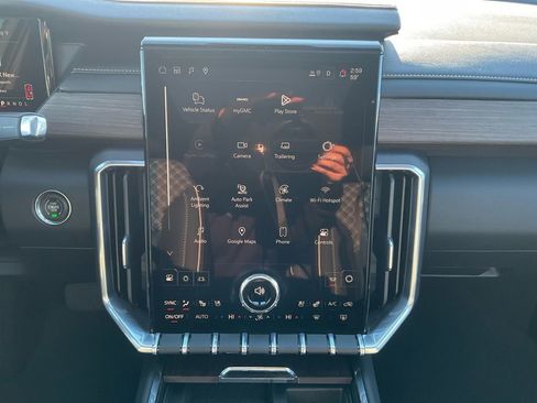 New 2026 GMC Acadia Denali w/ Super Cruise Package image 12