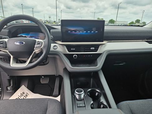 New 2026 Ford Explorer Active AWD/4WD image 12