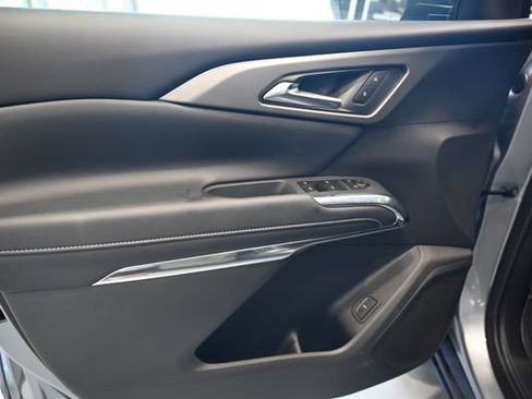 New 2026 Chevrolet Traverse LT w/ LPO, Floor Liner Package FWD image 25