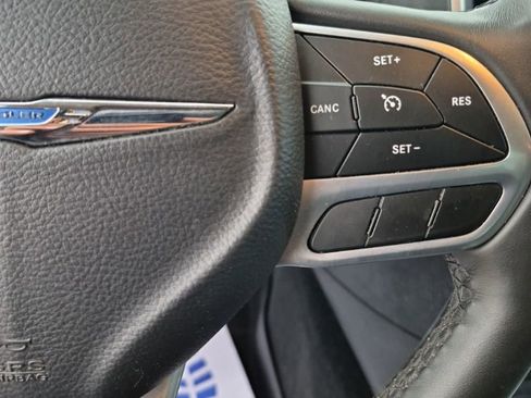 Used 2020 Chrysler 300 Touring w/ Sport Appearance Package image 35