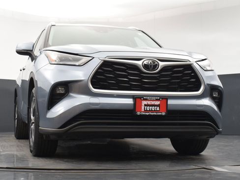 Used 2022 Toyota Highlander XLE image 33