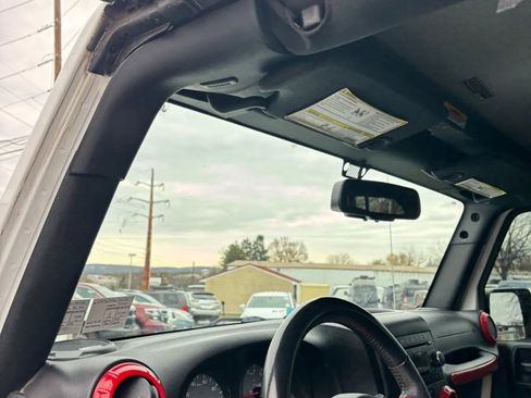 Used 2016 Jeep Wrangler Unlimited Sahara image 50