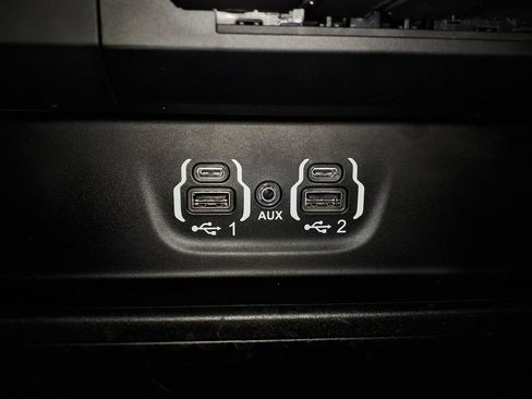 Used 2022 RAM 1500 Laramie RWD image 24