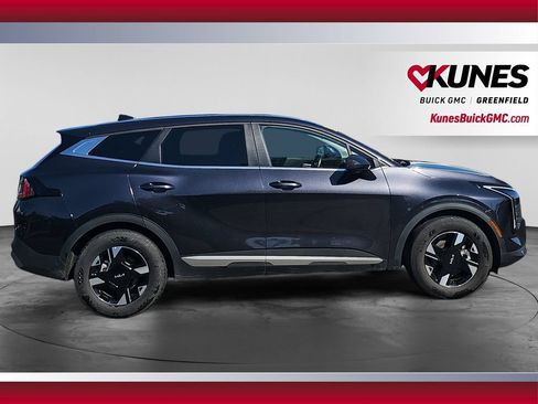 Used 2026 Kia Sportage LX FWD image 12