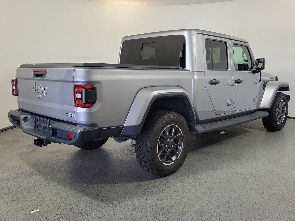 Used 2020 Jeep Gladiator Overland AWD/4WD image 6