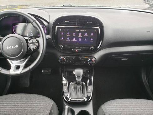 Certified 2023 Kia Soul EX FWD image 17