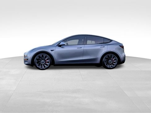 Used 2025 Tesla Model Y Performance AWD/4WD image 11