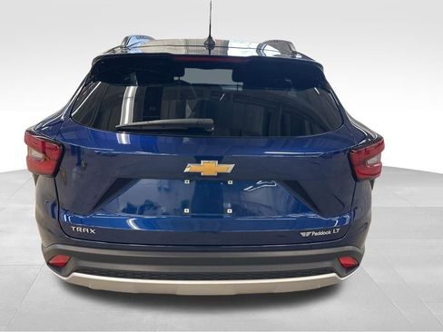 Used 2024 Chevrolet Trax LT w/ Driver Confidence Package FWD image 32