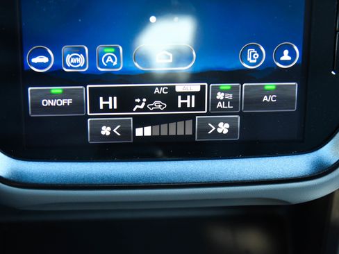 Used 2024 Subaru Crosstrek 2.5i Limited w/ Crosstrek Mirror Package image 23