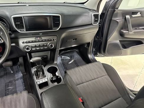 Used 2020 Kia Sportage LX AWD/4WD image 21