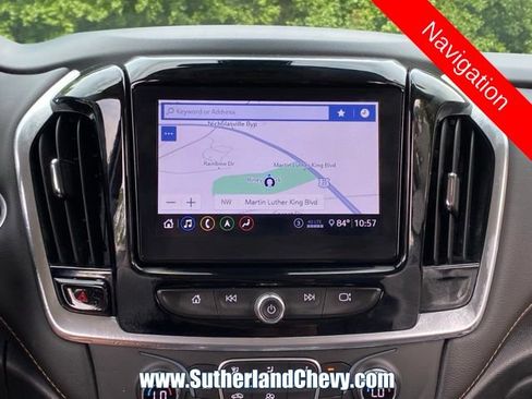 Used 2020 Chevrolet Traverse LT w/ LT Premium Package FWD image 34