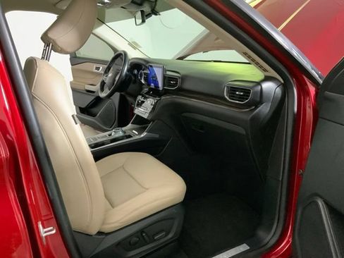 Used 2021 Ford Explorer Limited w/ Hybrid Equipment Group 310A RWD image 26