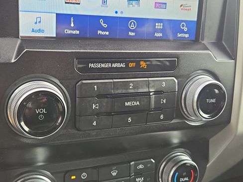 Used 2020 Ford F150 Lariat w/ Equipment Group 502A Luxury image 26