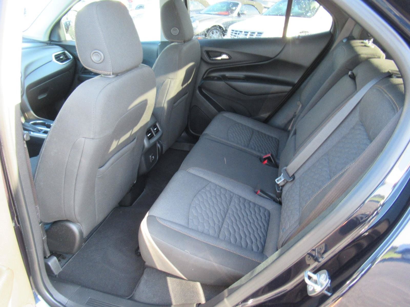 Used 2020 Chevrolet Equinox LT FWD image 30