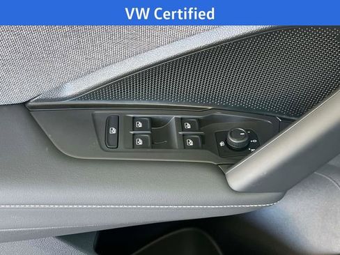 Used 2025 Volkswagen Tiguan S image 29