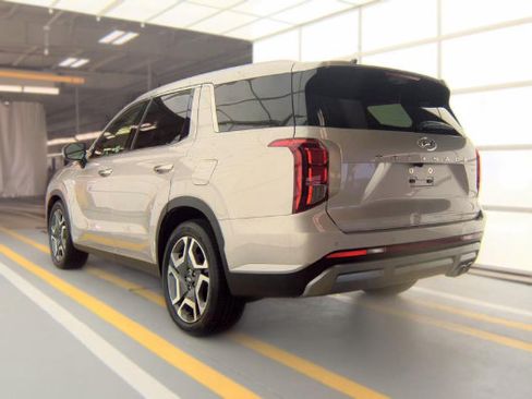 Used 2025 Hyundai Palisade SEL AWD/4WD image 4