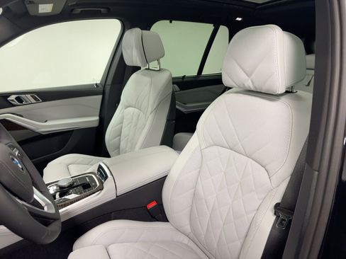 New 2026 BMW X5 sDrive40i w/ Climate Comfort Package image 22