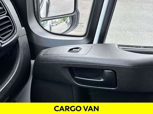 Used 2025 RAM ProMaster 2500 w/ Convenience Group FWD image 23