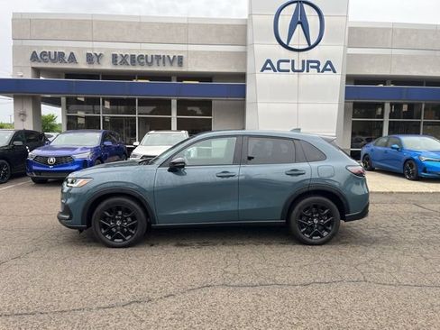 Used 2024 Honda HR-V Sport image 2