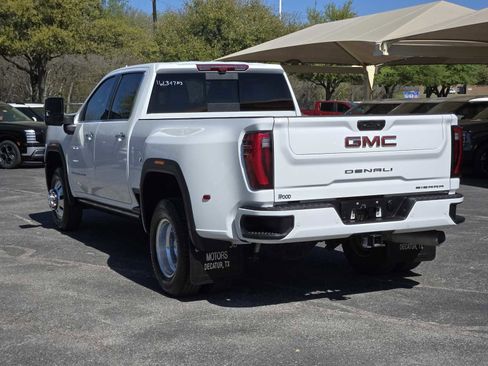 Certified 2025 GMC Sierra 3500 Denali w/ Denali Reserve Package image 6