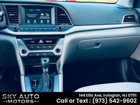 Used 2018 Hyundai Elantra SEL image 10