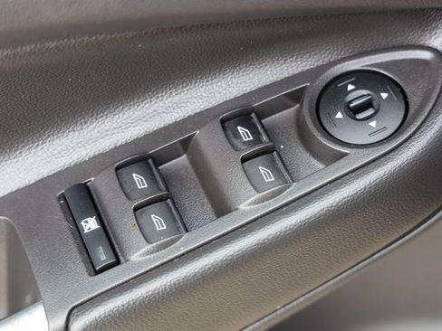 Used 2018 Ford Escape SE w/ SE Sport Appearance Package image 23