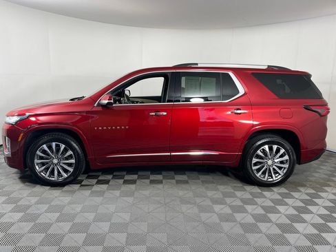Certified 2022 Chevrolet Traverse Premier AWD/4WD image 2