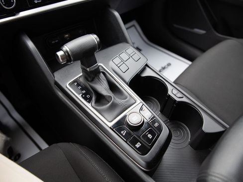 Used 2023 Kia Sportage LX image 15