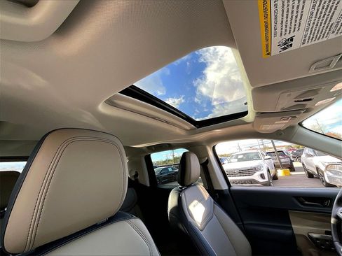 New 2025 Ford Maverick Lariat w/ 4K Tow Package image 18