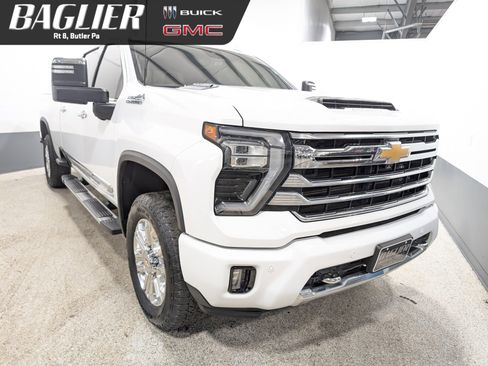Used 2024 Chevrolet Silverado 3500 High Country w/ High Country Premium Package AWD/4WD image 1