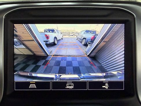 Used 2022 GMC Sierra 1500 SLT w/ SLT Premium Package AWD/4WD image 25