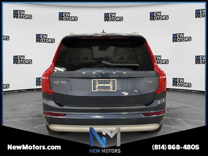 Used 2022 Volvo XC90 T6 Momentum w/ Climate Package
