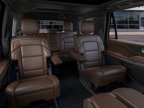 New 2026 Lincoln Navigator Reserve AWD/4WD image 11