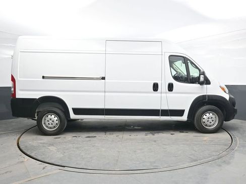 Used 2023 RAM ProMaster 2500 FWD image 8