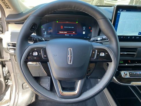 New 2026 Lincoln Corsair Premiere image 22