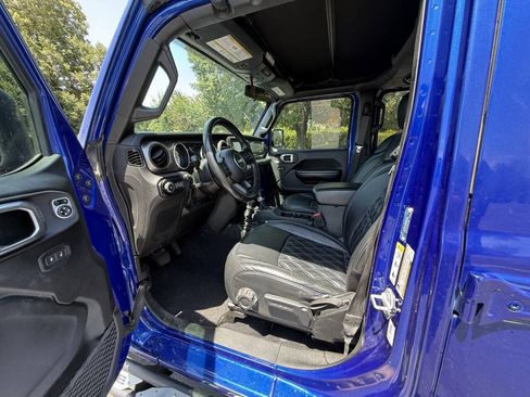 Used 2019 Jeep Wrangler Unlimited Sport S AWD/4WD image 10