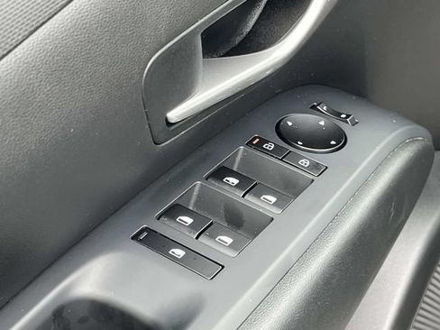 Certified 2025 Hyundai Tucson SE FWD image 23