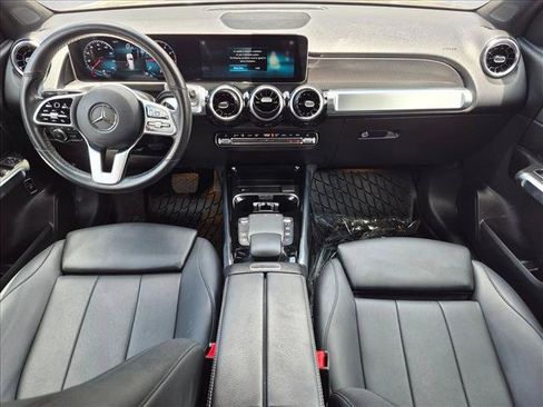 Used 2021 Mercedes-Benz GLB 250 4MATIC image 16
