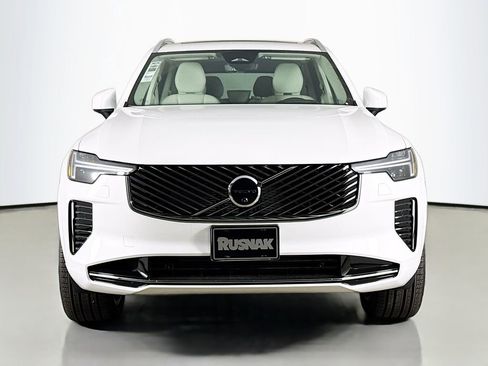 New 2026 Volvo XC90 T8 Ultra w/ Protection Package Premier image 2