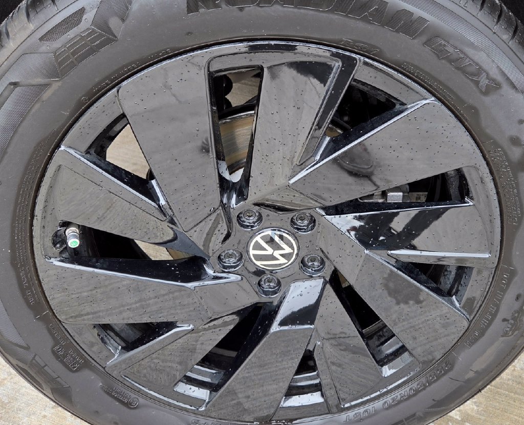 Certified 2026 Volkswagen Atlas SE FWD image 10