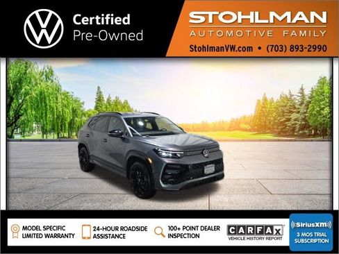 Used 2025 Volkswagen Tiguan SE R-Line AWD/4WD image 1