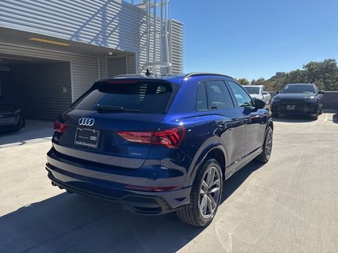 Certified 2025 Audi Q3 2.0T Premium w/ Convenience Package image 6