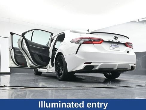 Used 2022 Toyota Camry SE w/ Convenience Package image 40